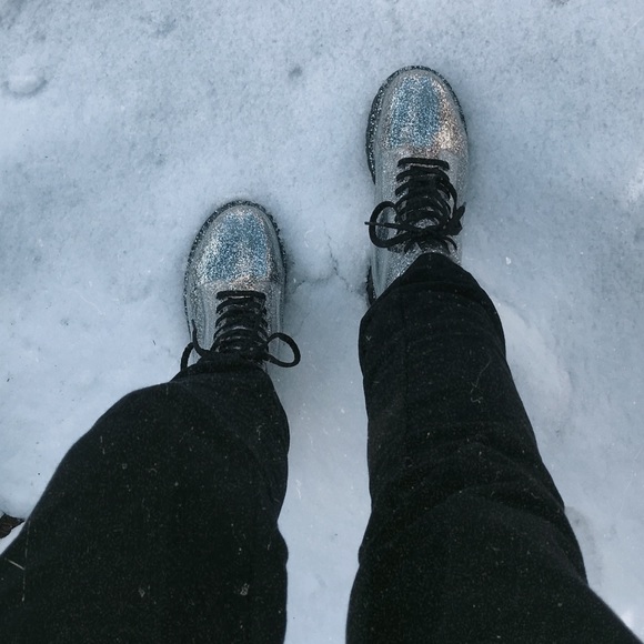 Lace-up Rain Boots - Picture 7 of 7